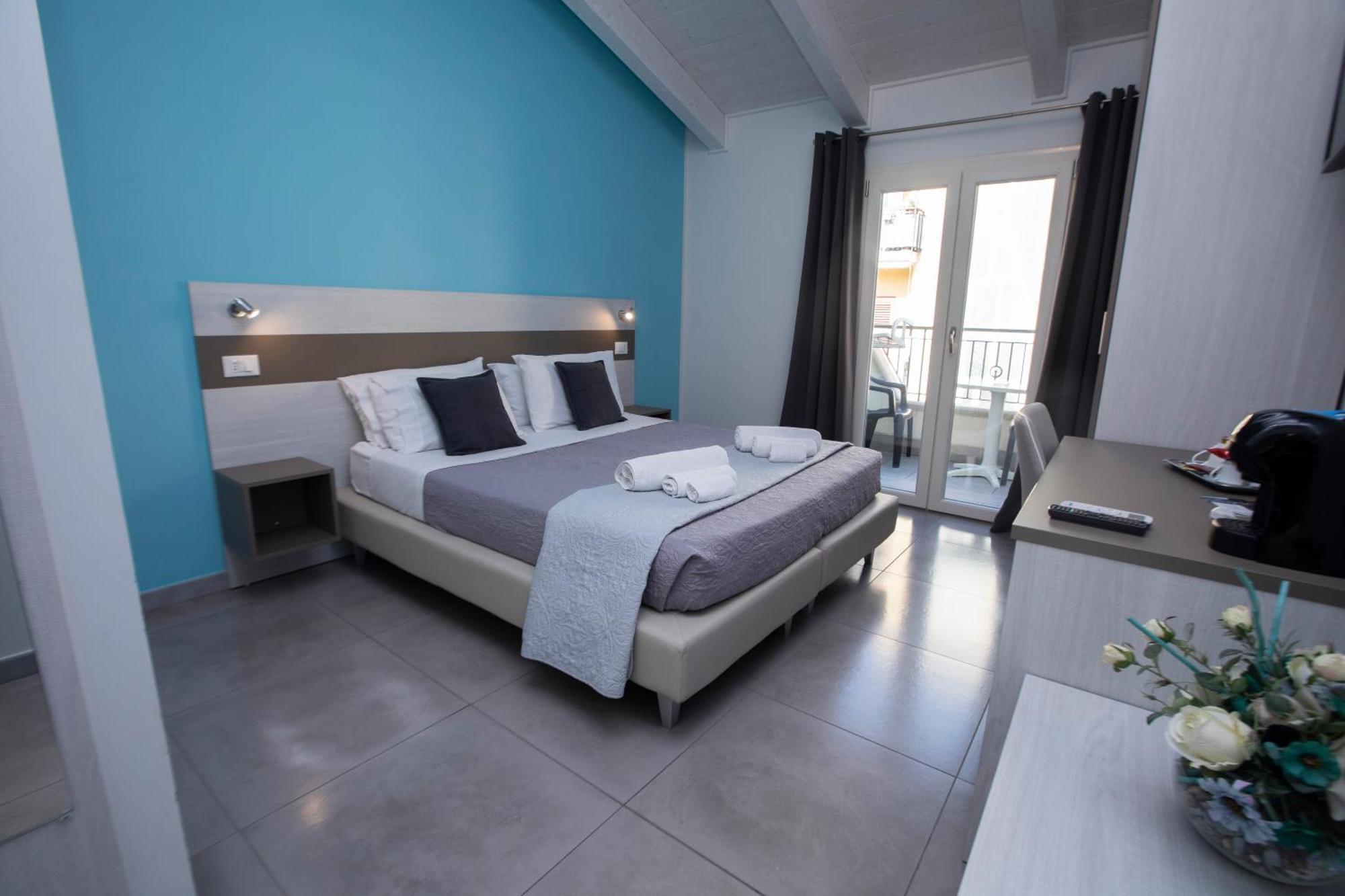 La Perla Amantea - Rooms & Apartaments Экстерьер фото