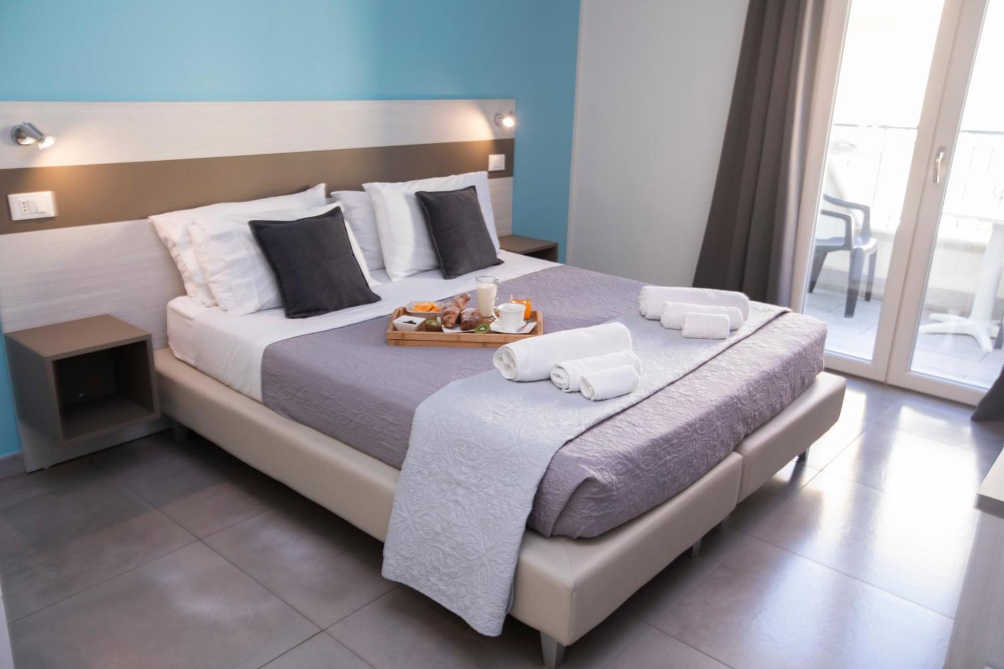 La Perla Amantea - Rooms & Apartaments Экстерьер фото