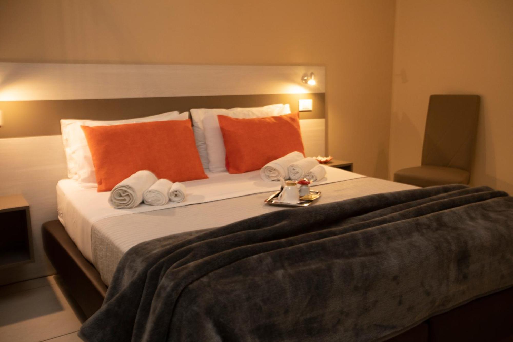 La Perla Amantea - Rooms & Apartaments Экстерьер фото