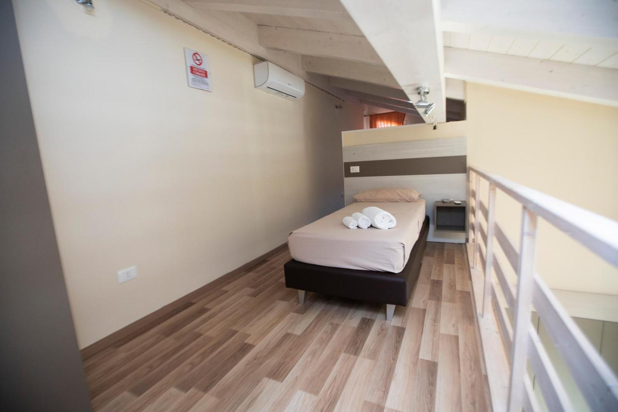 La Perla Amantea - Rooms & Apartaments Экстерьер фото