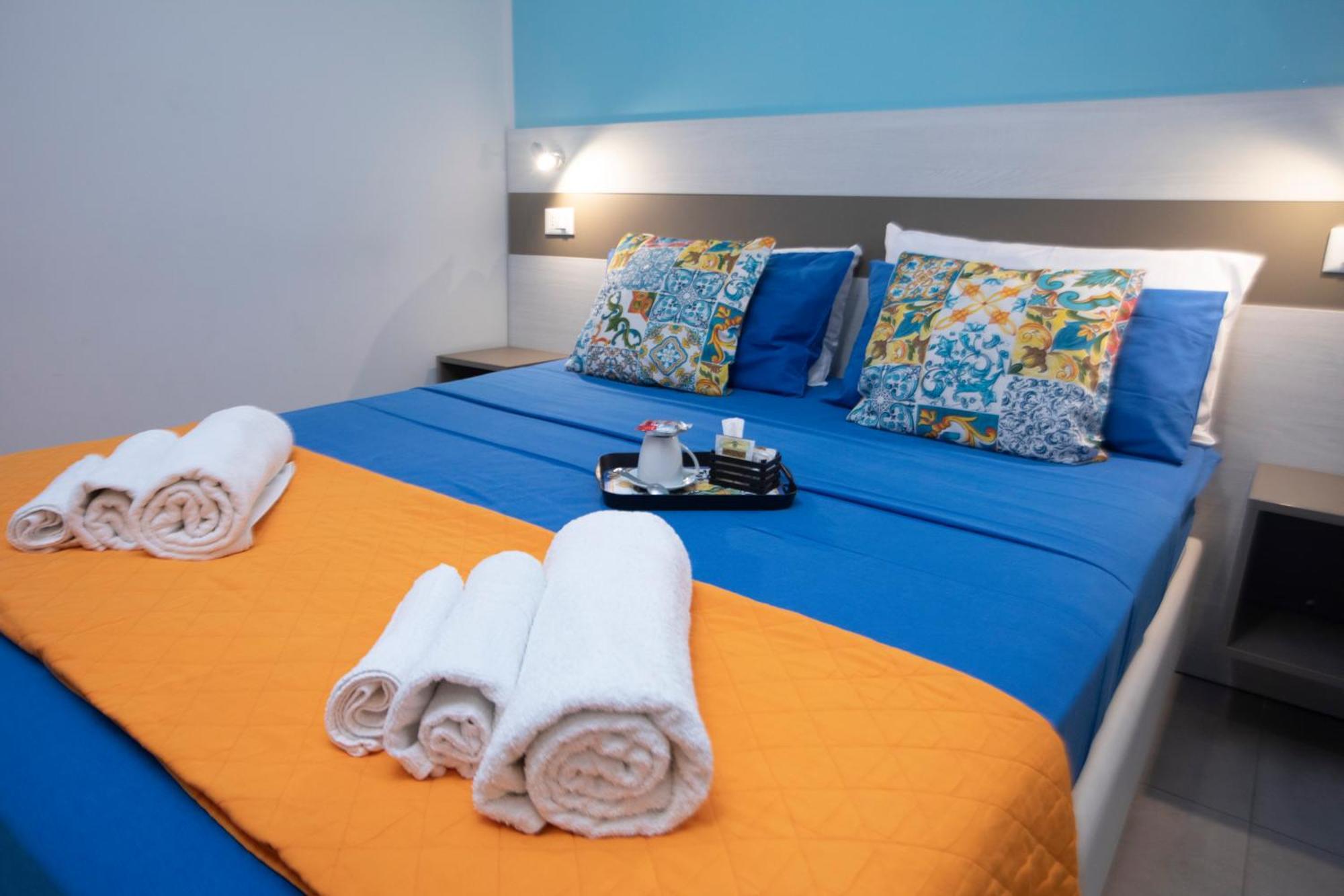 La Perla Amantea - Rooms & Apartaments Экстерьер фото