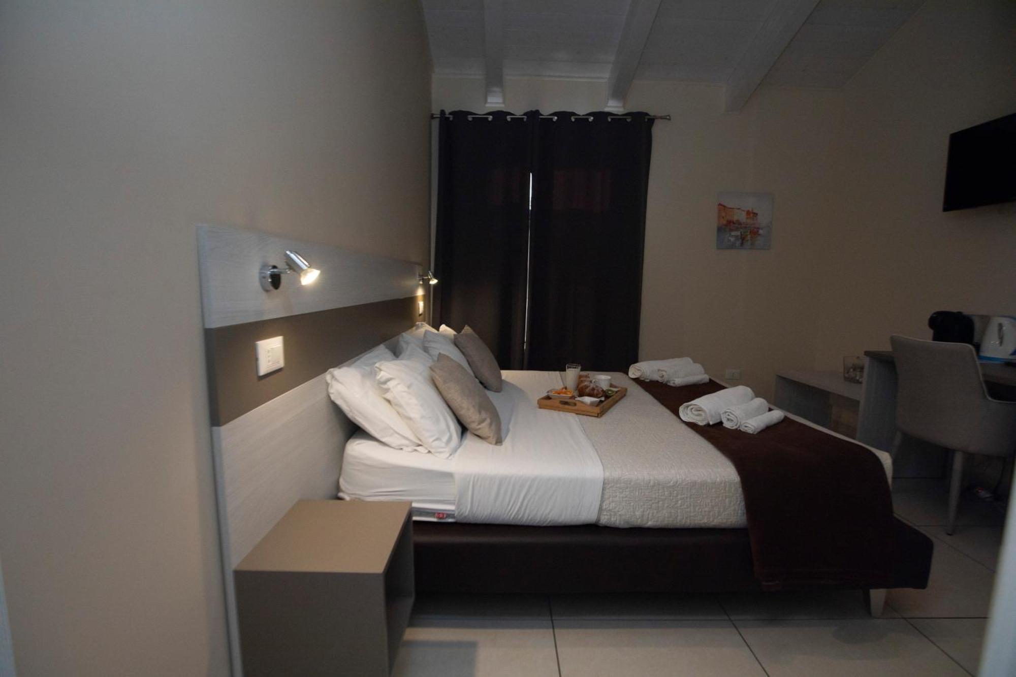 La Perla Amantea - Rooms & Apartaments Экстерьер фото