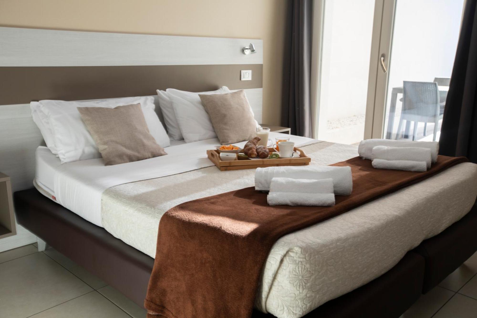 La Perla Amantea - Rooms & Apartaments Экстерьер фото