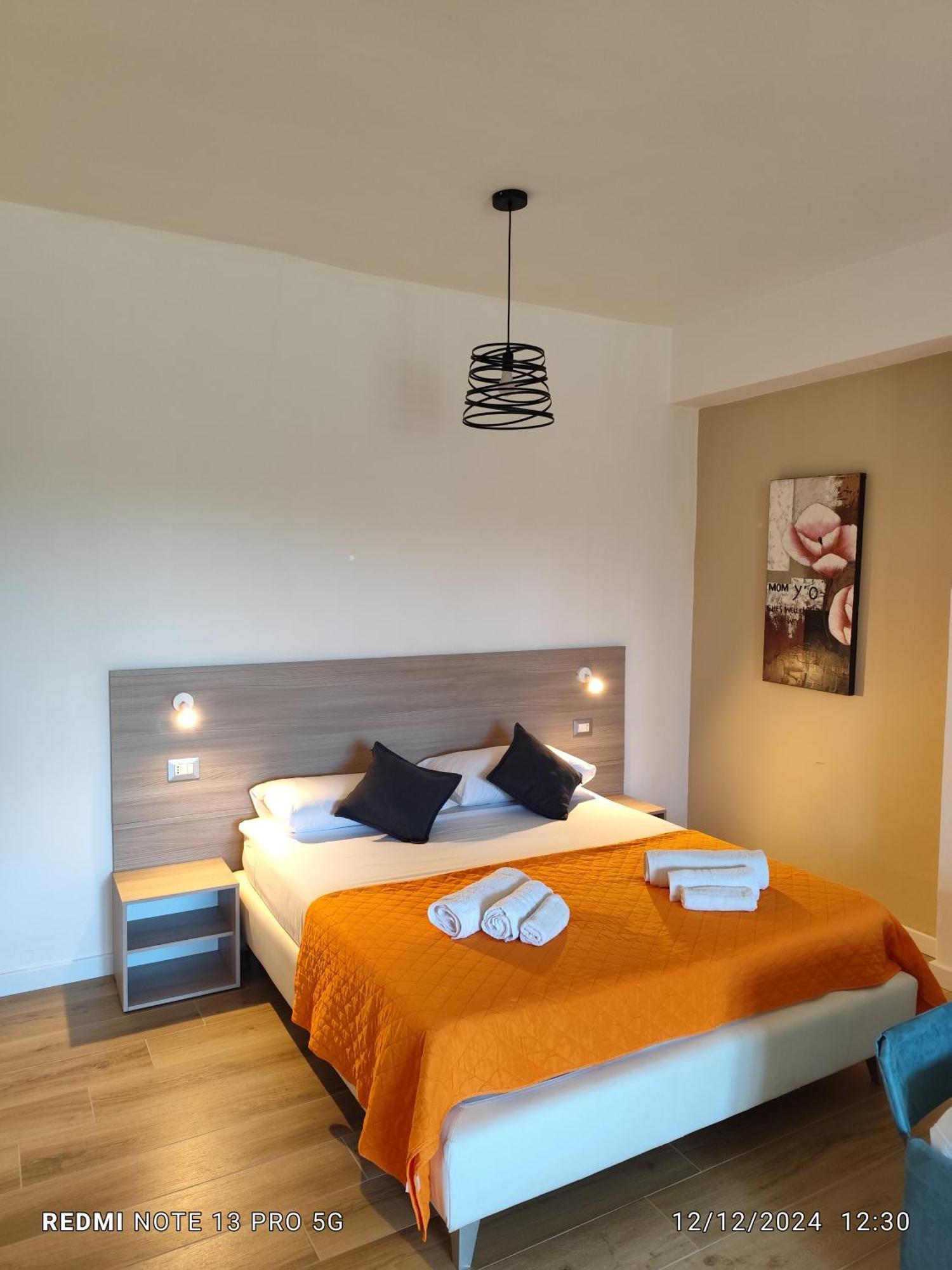 La Perla Amantea - Rooms & Apartaments Номер фото