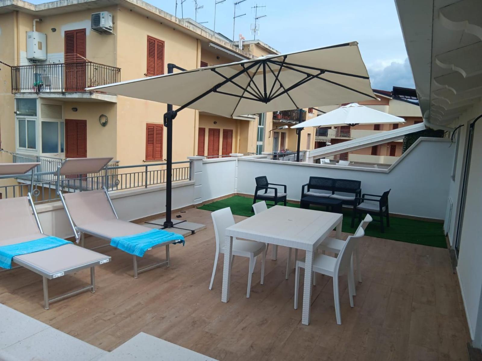 La Perla Amantea - Rooms & Apartaments Экстерьер фото